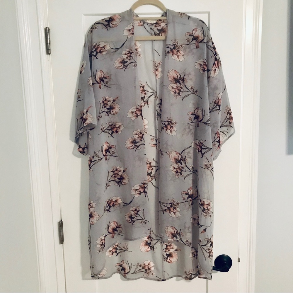 143STORY FLORAL CHIFFON KIMONO SIZE LARGE
